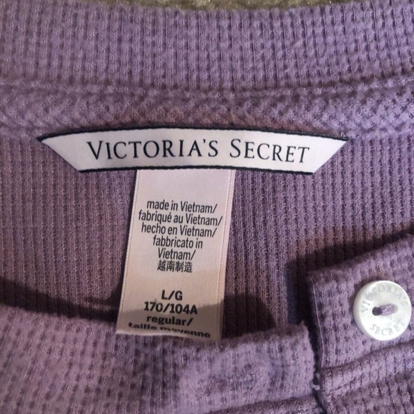 Victoria's Secret Lavender Lounge Set with pockets - Picture 8 of 9